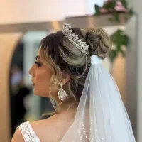 شنیون و میکاپ فقط ۹۰۰|خدمات آرایشگری و زیبایی|خمینی‌شهر, |دیوار