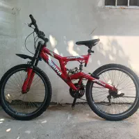 یک عدد دوچرخه سایز ۲۶ بزرگ