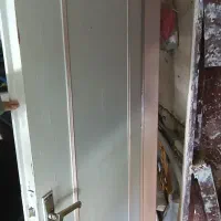 درب اتاق همراه چهارچوب و دستگیره