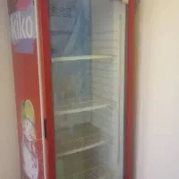 یک دستگاه یخچال مدل کیکو
