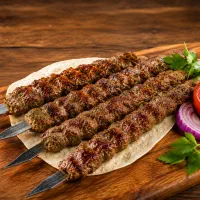 خمیر کوبیده ی گوشت و مرغ