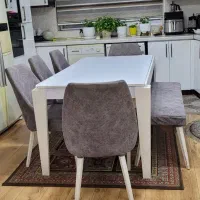 میز نهار خوری هشت نفره به‌همراه  مبل ال(اشانتیون)