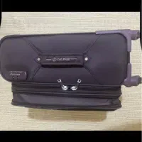 فروش چمدان مسافرتی و لباس استوک