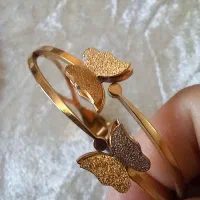 النگو دستبند