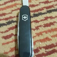 چاقوی ویکتورینوکس سوییس