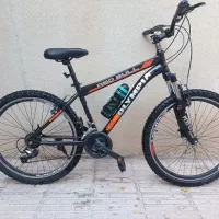 دوچرخه۲۶درحد اکبند بدون خطو خش همه چی سالم