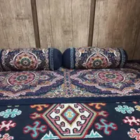 شاه نشین ودوبالشت گرد سرمه ای|پشتی|اصفهان, شفق|دیوار