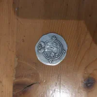 تعدادی انگشتر نقره و گردنبند و انتیک|کلکسیون اشیاء عتیقه|چالوس, |دیوار