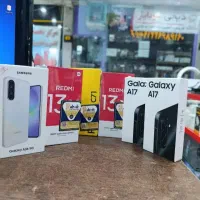 با موبایل سامسونگ فاکتورش نقد میکنیم واستون