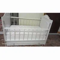 تخت نوزاد مناسب تا پنج سال