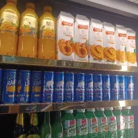 کارگر یا شاگرد سوپر مارکت