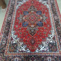 فرش قرمز و لاکی سنتی کاشان