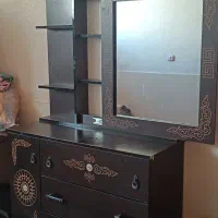 میز آرایشی