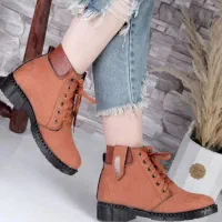 بوت و نیم بوت زنانه|کیف، کفش، کمربند|بناب, |دیوار