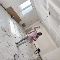 رنگکار سرویس چوب ونقاشی ساختمان