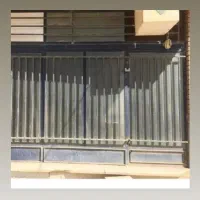 مغازه کوچیک یا انباری داخل محله