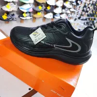 همه‌ی مدل‌ها ،،بزرگپا مردانه،، سایز ۴۴ تا ۴۷ هستن|کیف، کفش، کمربند|سنندج, |دیوار