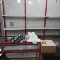 قفسه و ویترین