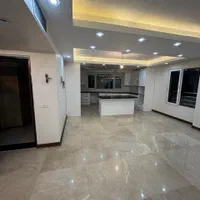 ۲۰۰ متر نوساز تکواحدی ۲پارکینگ سندی