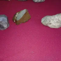 با سلام  تعدای سنگ   و فسیل|صنایع دستی و سایر لوازم تزئینی|کرمانشاه, |دیوار