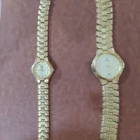 یک جفت ساعت کاملا سالم