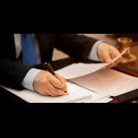 وکیل با قیمت مناسب برای نیازمندان