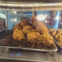 استخدام آقا در فست فود مرغ سوخاری