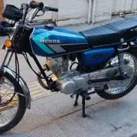موتور هوندا 125|موتورسیکلت|اصفهان, باغ دریاچه|دیوار