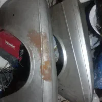 دوعدد کلگیر جلو پیکان وانت نومیباشد