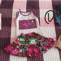 تعدادی لباس بچه