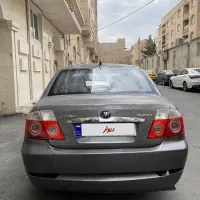 فروش ماشین لیفان 520 نوک مدادی