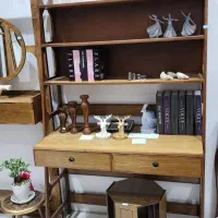میز تحریر با چوب و فاقد صندلی
