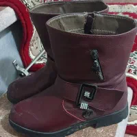 پوتین در حد نو سالم قیمت ۵۰۰ تومن سایز ۳۹