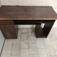 میز کامپیوتر  تمیز
