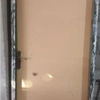 درب با چارچوب سنگین