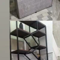 میز منشی و ویترین فلزی