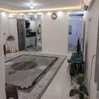 یک واحدآپارتمان طبقه همکف راه جدا
