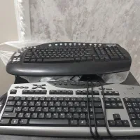 یک عدد کیس همراه 2عدد کیبرد و موس برای فروش