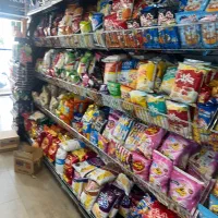 فروشنده سوپر مارکت