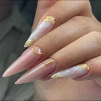 ارائه کلیه خدمات کاشت ناخن با قیمت های باور نکردنی