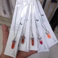 گردنبند های منشور دارای رنگ های مختلف بدلیجات