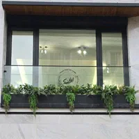 باکس گل گیاه نمای ساختمان اداری اجرای فلاور باکس|گل مصنوعی|تهران, بروجردی|دیوار