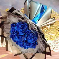 دسته گل آبی