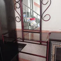 میز ارایشی شیشه ای