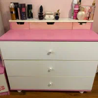 میز ارایش صورتی آپادانا