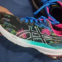 کتونی درحد نوو کاملا سالم بشرط|کیف، کفش، کمربند|تهران, امانیه|دیوار