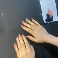 ترمیم ناخن۳۰۰ +یه ژلیش پا رایگان