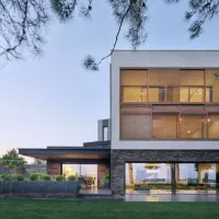 ویلای پیش‌ساخته و کانتینری و کلبه‌ی سوئیسی