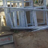 نیاز مند یک اوسا کار و شاگرد|مصالح و تجهیزات ساختمان|زرند, |دیوار