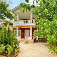 ویلا باغ قمصر شیک و کارشده